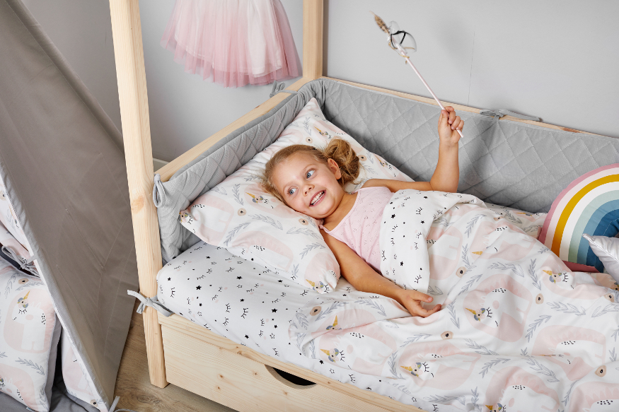 Jak przekonać dziecko do spania we własnym pokoju?